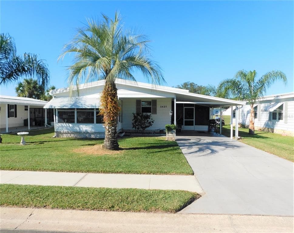 5427 SEVILLE DRIVE ZEPHYRHILLS, FL 33541