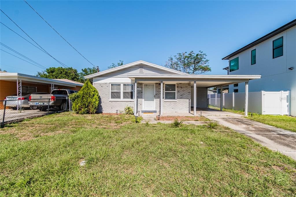 4219 W ARCH STREET TAMPA, FL 33607