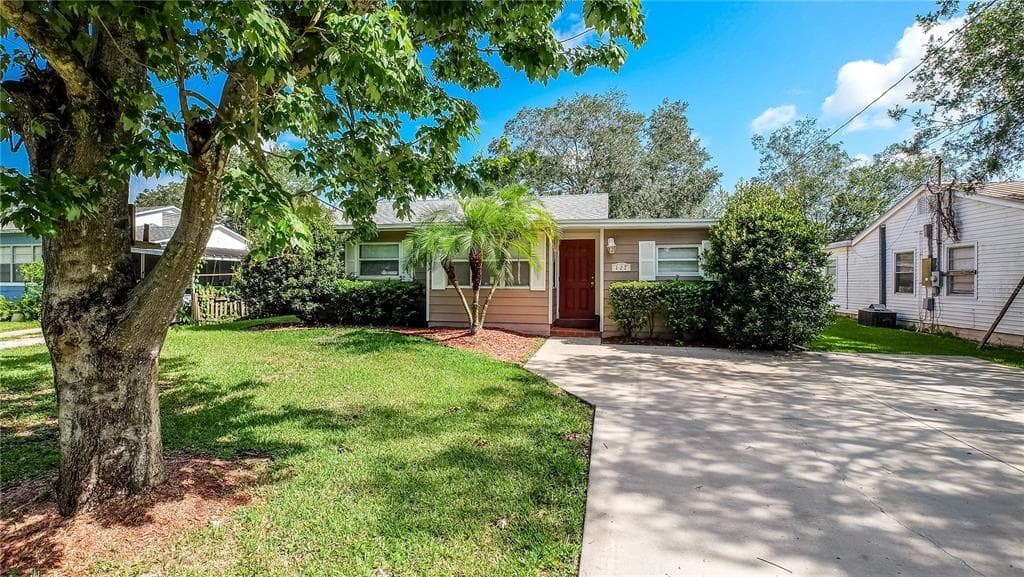127 NW 10TH DRIVE MULBERRY, FL 33860