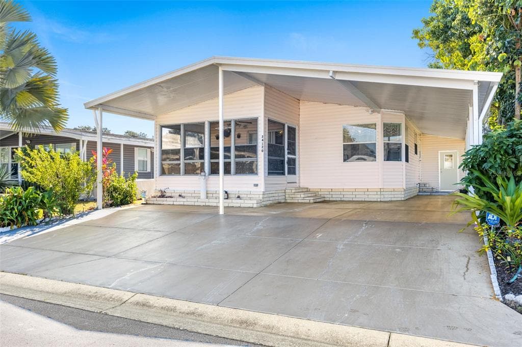 34120 BROWN BAYOU WESLEY CHAPEL, FL 33543