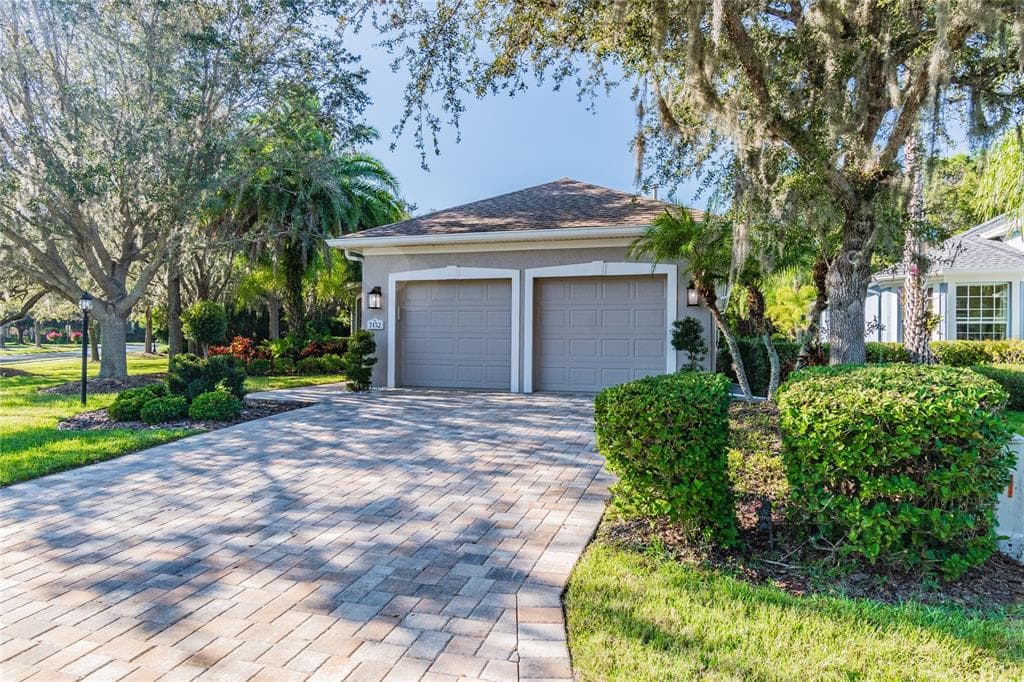 7452 SEA ISLAND LANE UNIVERSITY PARK, FL 34201