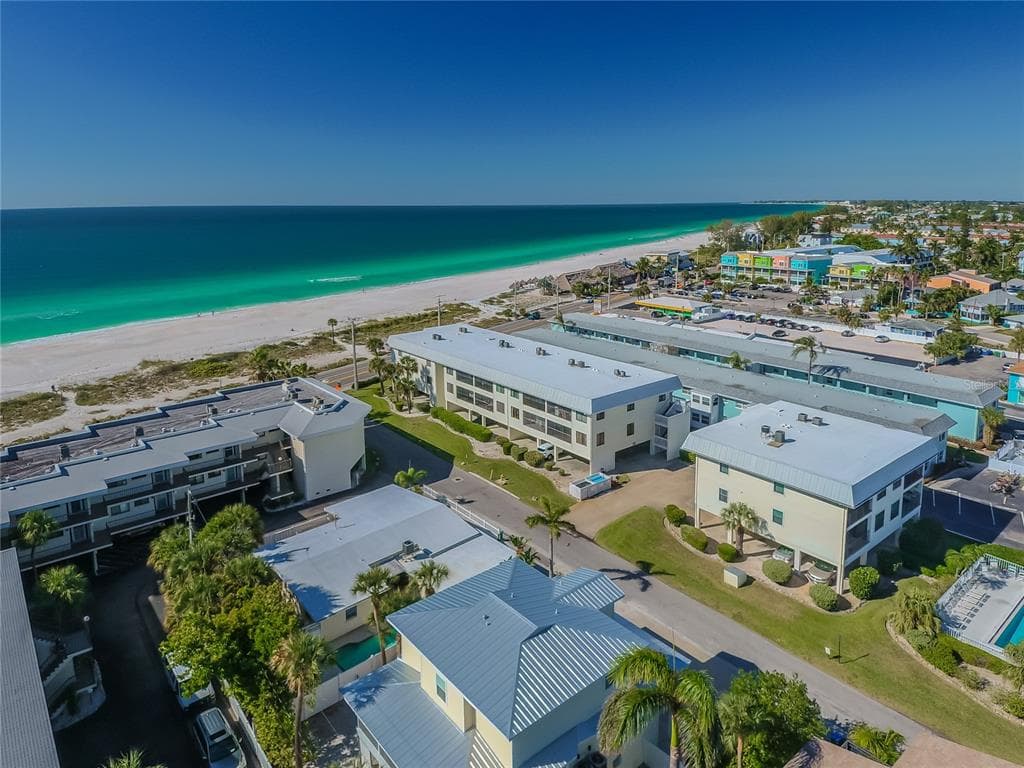 601 GULF DRIVE N UNIT 105 BRADENTON BEACH, FL 34217