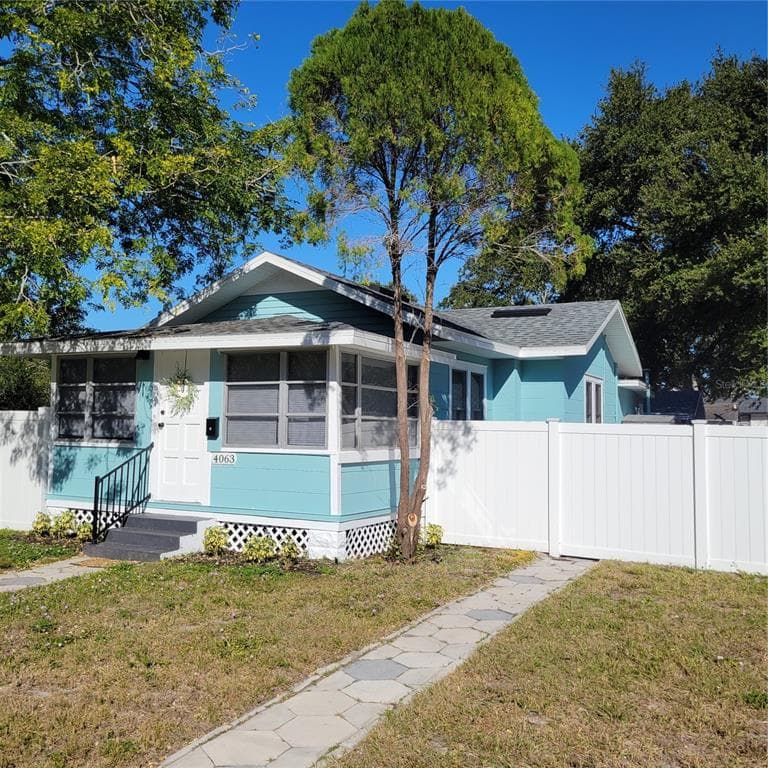 4063 4TH AVENUE N ST PETERSBURG, FL 33713