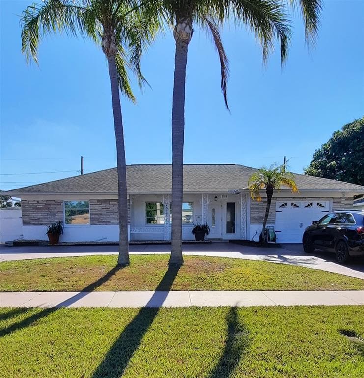 3900 22ND AVENUE N ST PETERSBURG, FL 33713