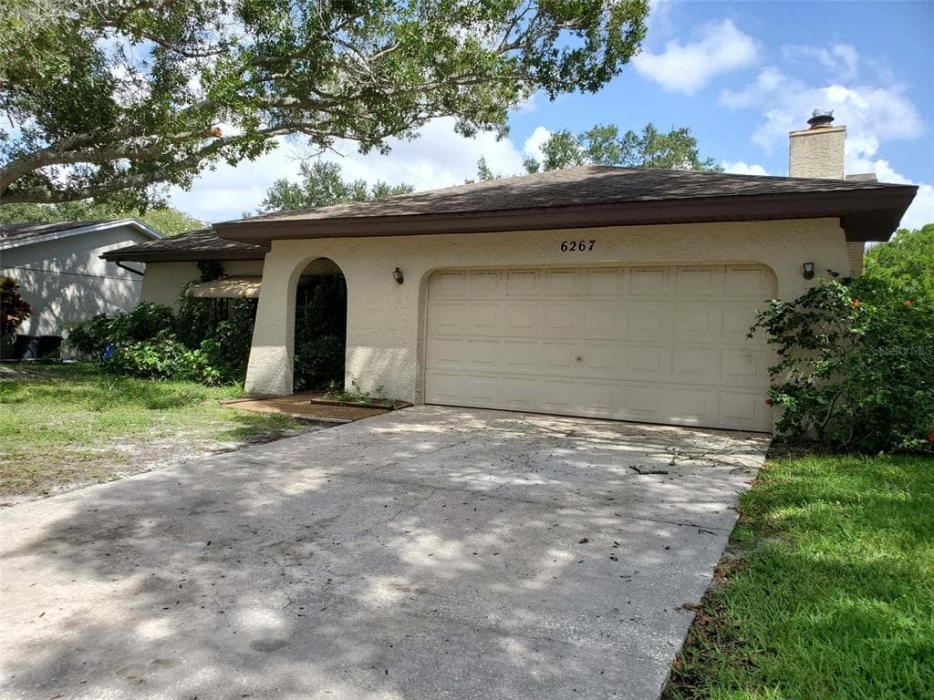 6267 105TH AVENUE N PINELLAS PARK, FL 33782