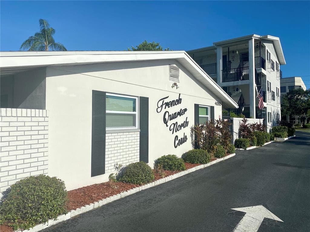 4050 4TH STREET N UNIT 326 ST PETERSBURG, FL 33703