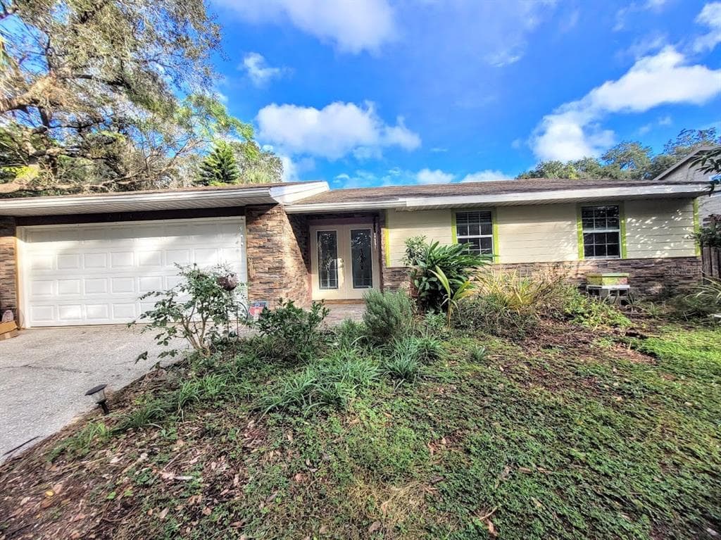 2437 NAVAREZ AVENUE SAFETY HARBOR, FL 34695
