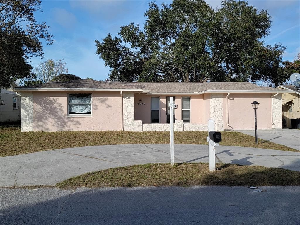 7535 ARBORDALE DRIVE PORT RICHEY, FL 34668