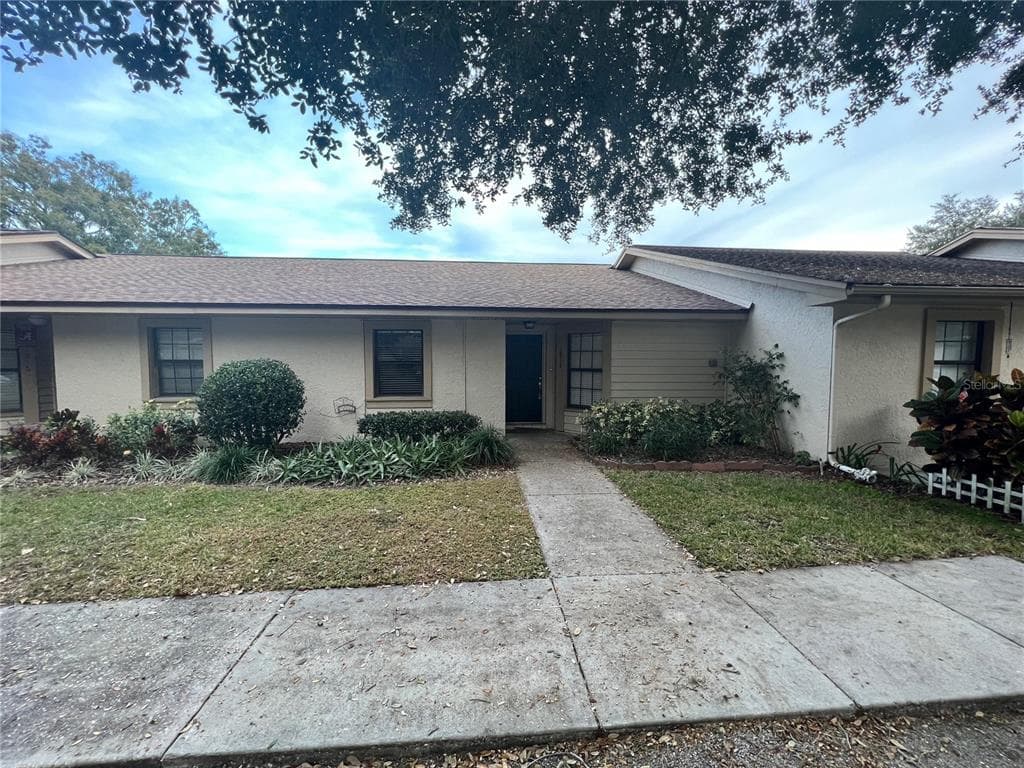 1914 CEDAR RUN COURT PLANT CITY, FL 33563