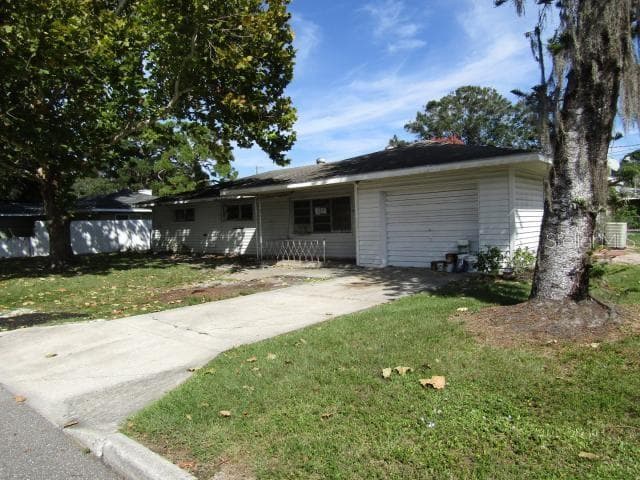 2009 20TH STREET COURT W BRADENTON, FL 34205