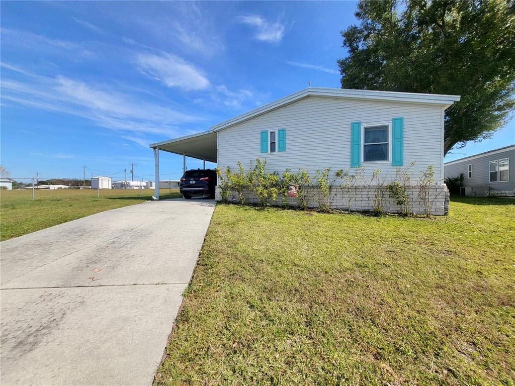 6112 RIDGEWAY DRIVE ZEPHYRHILLS, FL 33542