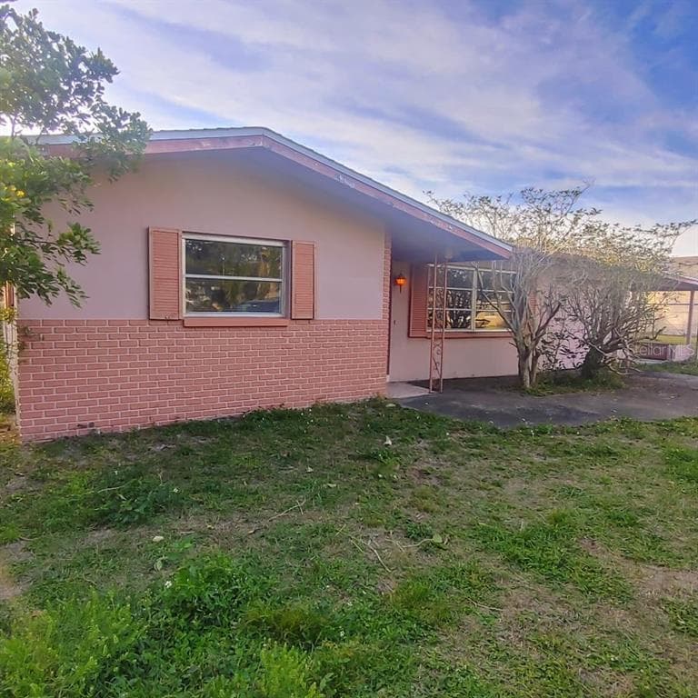 1064 GLENWOOD DRIVE DUNEDIN, FL 34698