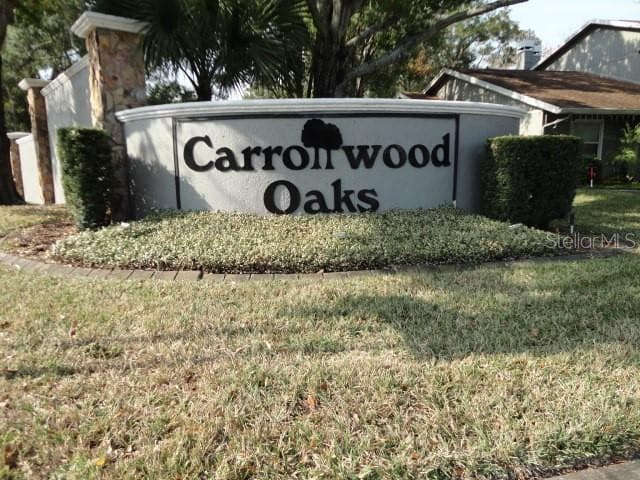 10063 LAKE OAK CIRCLE