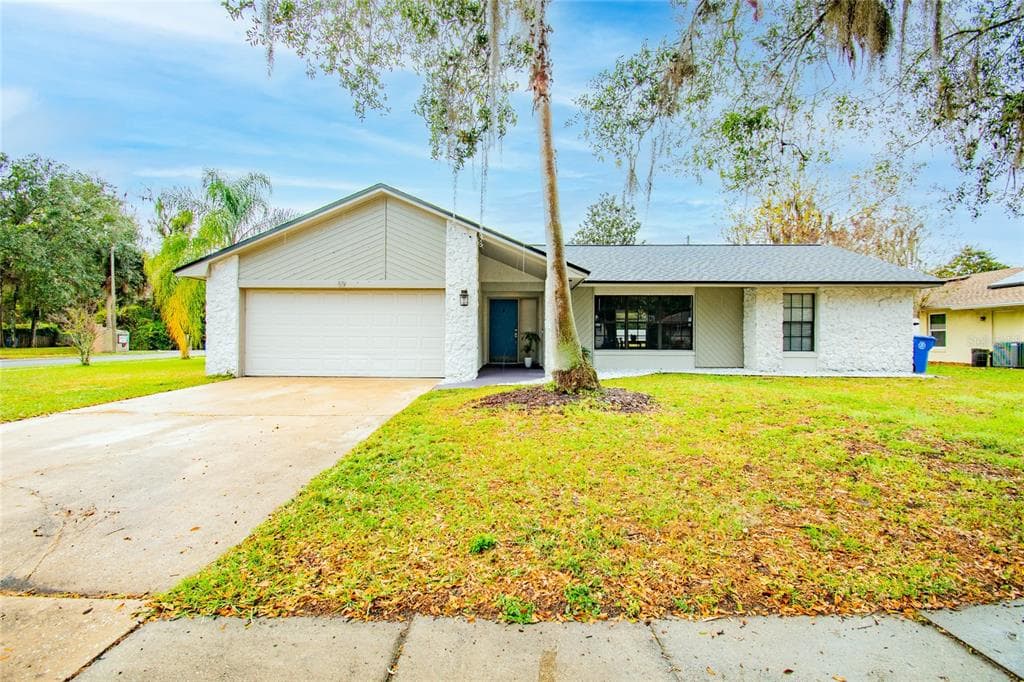 59 SWEETWATER CREEK CIRCLE OVIEDO, FL 32765
