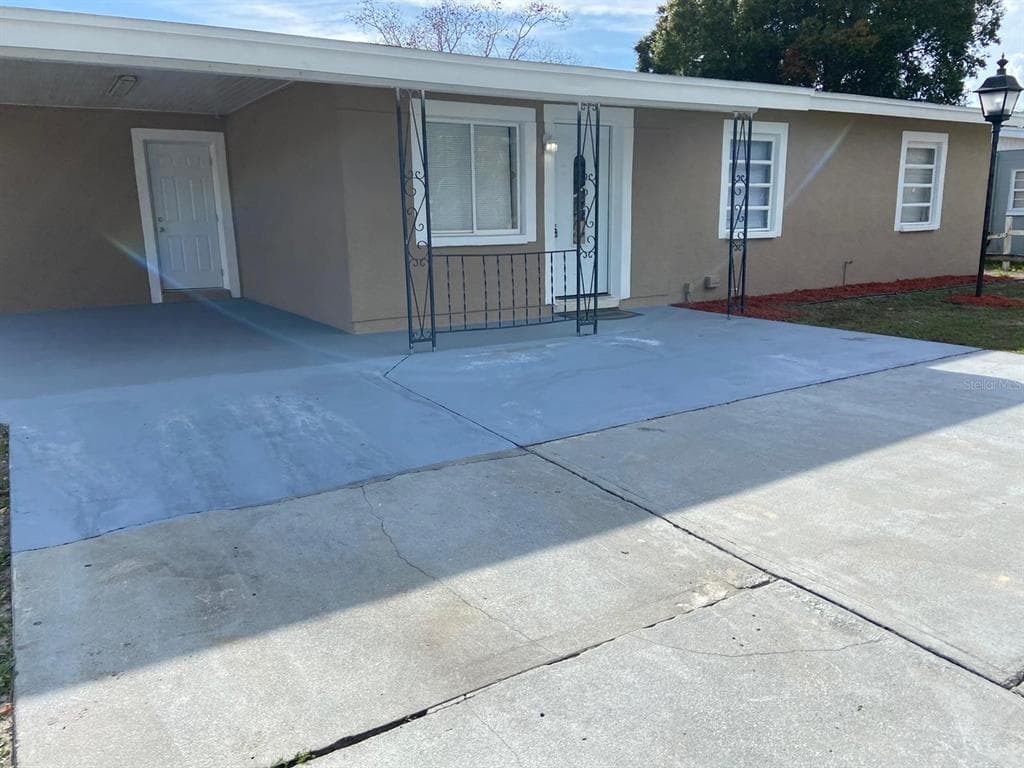 4404 W LAMBRIGHT STREET TAMPA, FL 33614