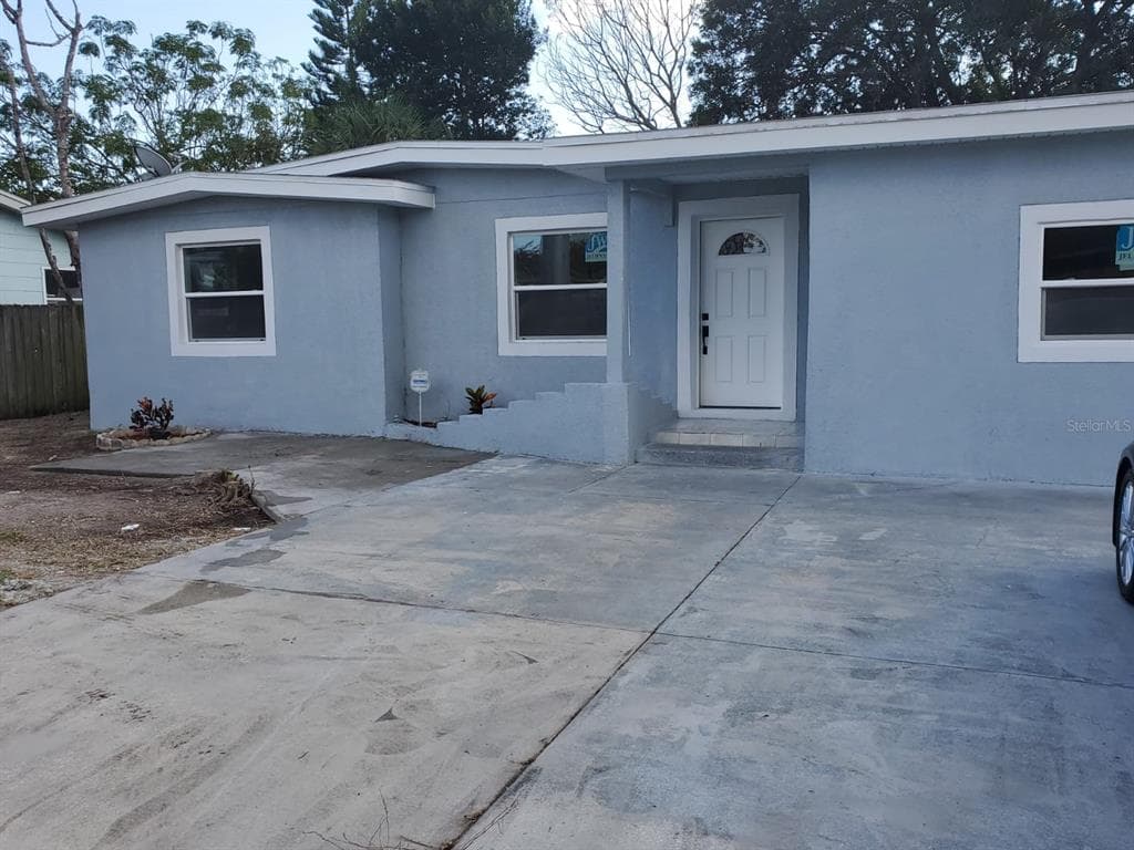 4934 11TH AVENUE S GULFPORT, FL 33707