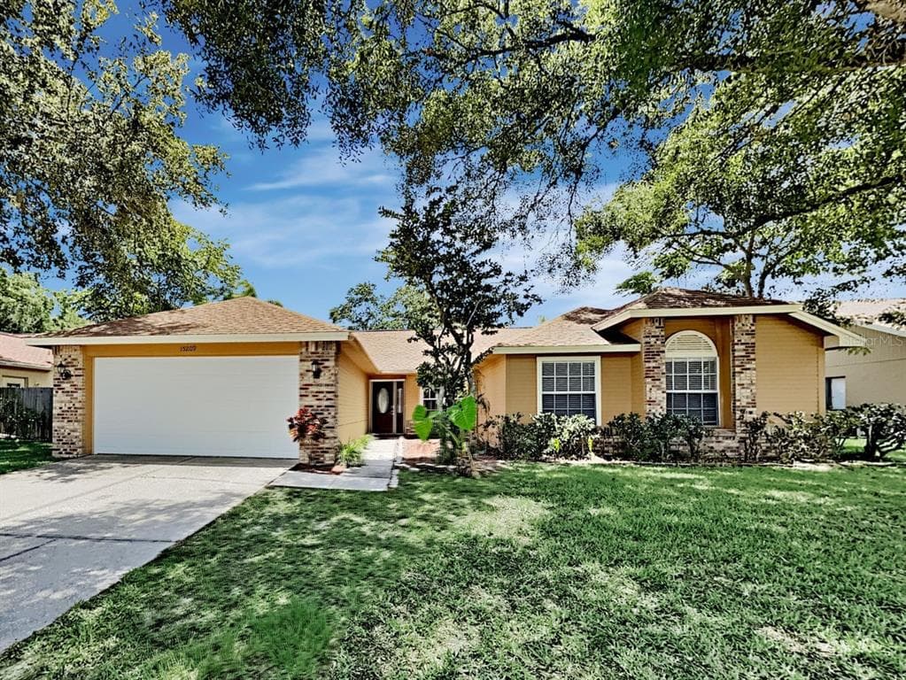 15209 HEATHRIDGE DRIVE TAMPA, FL 33625