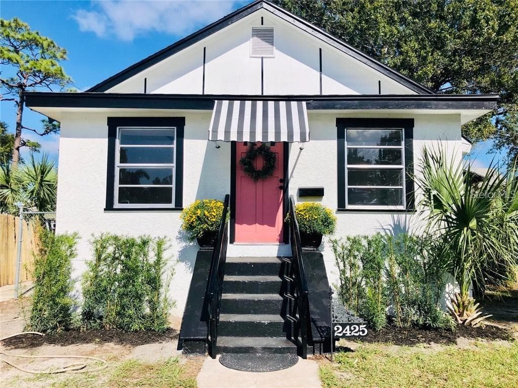 2425 DARTMOUTH AVENUE N ST PETERSBURG, FL 33713