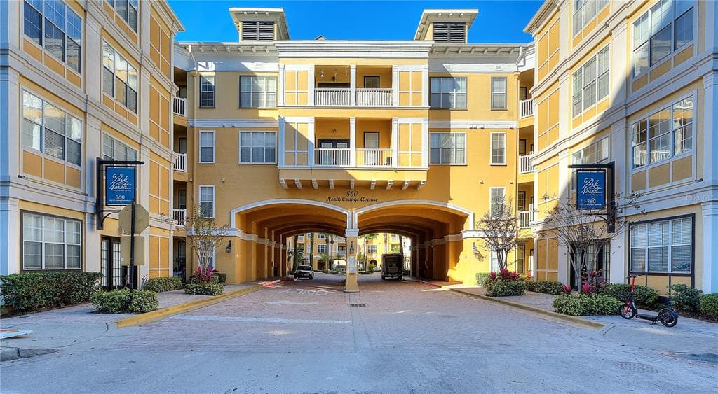 860 N ORANGE AVENUE UNIT 162 ORLANDO, FL 32801