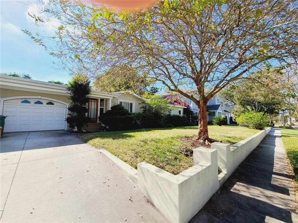 3918 W TACON STREET TAMPA, FL 33629