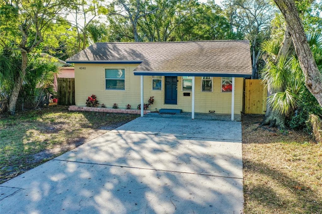 4040 13TH AVENUE S ST PETERSBURG, FL 33711