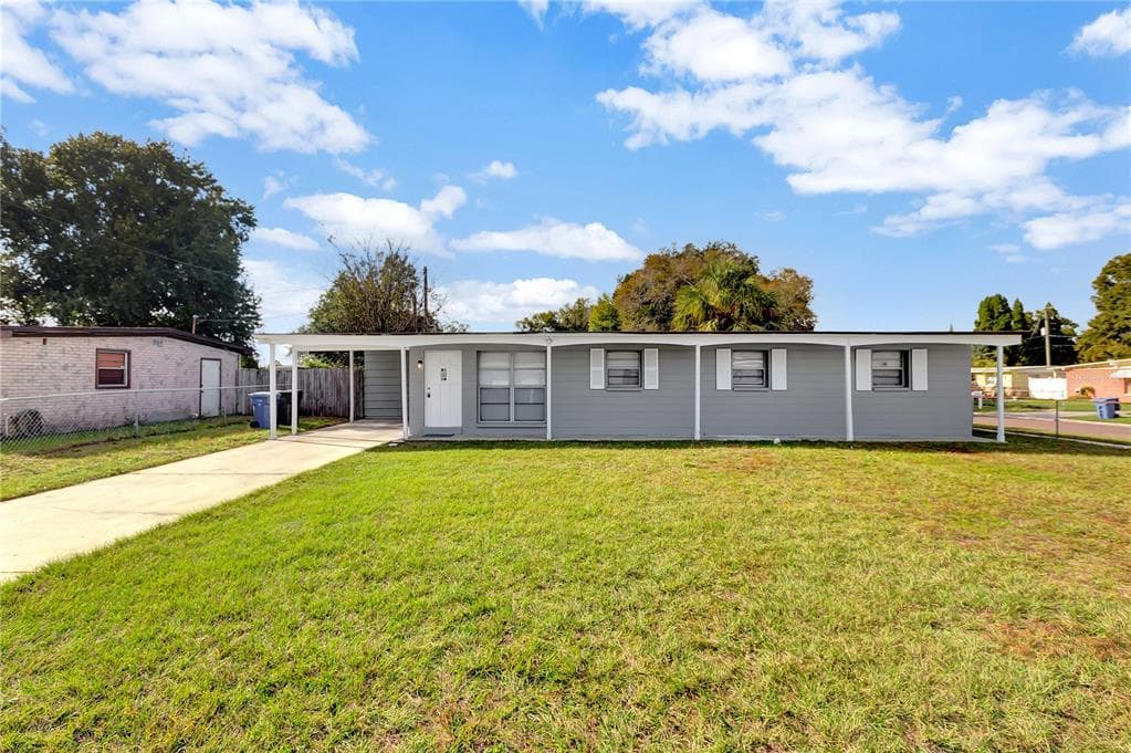 1411 LONGWOOD LOOP TAMPA, FL 33619