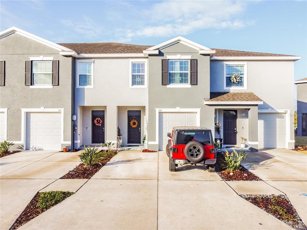 1885 HOVENWEEP ROAD WESLEY CHAPEL, FL 33543