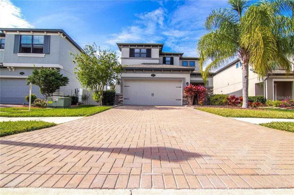 1977 NATURE VIEW DRIVE LUTZ, FL 33558
