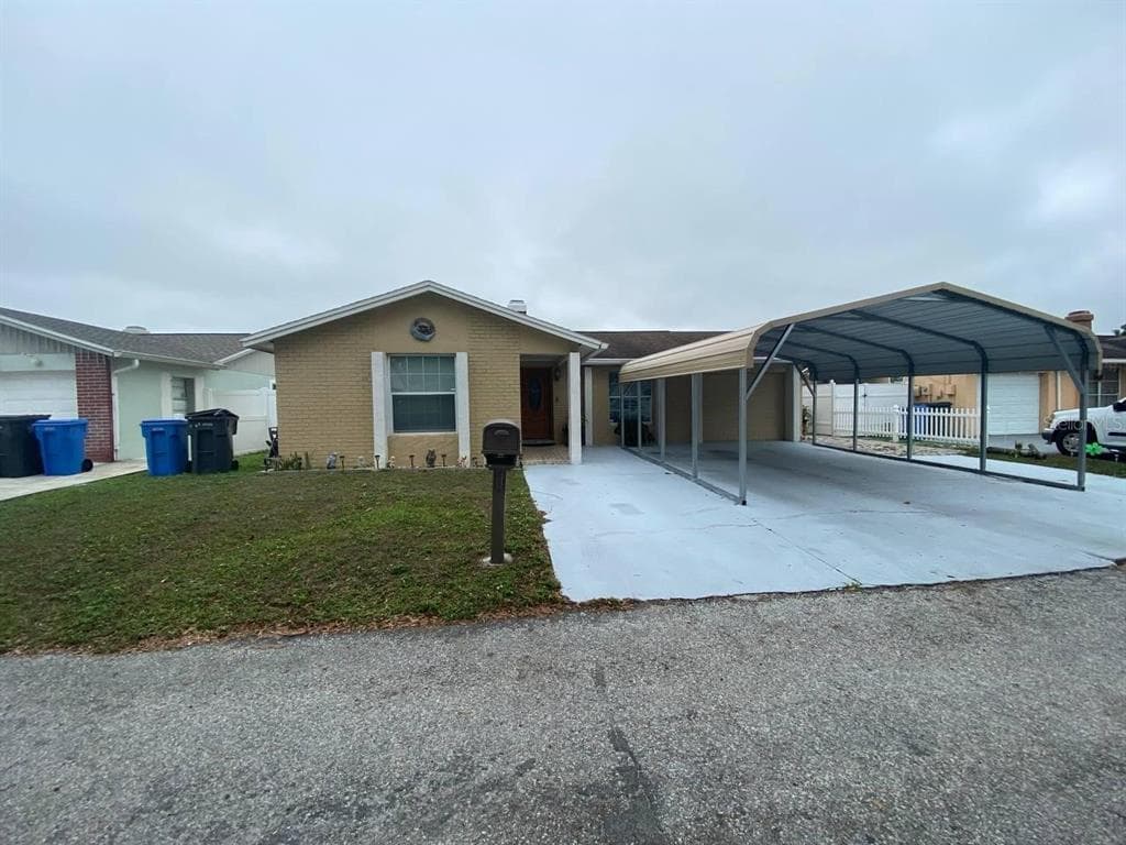 9608 SHALIMAR COURT TAMPA, FL 33615