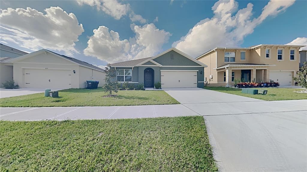 3905 CRIMSON CLOVER DRIVE MOUNT DORA, FL 32757