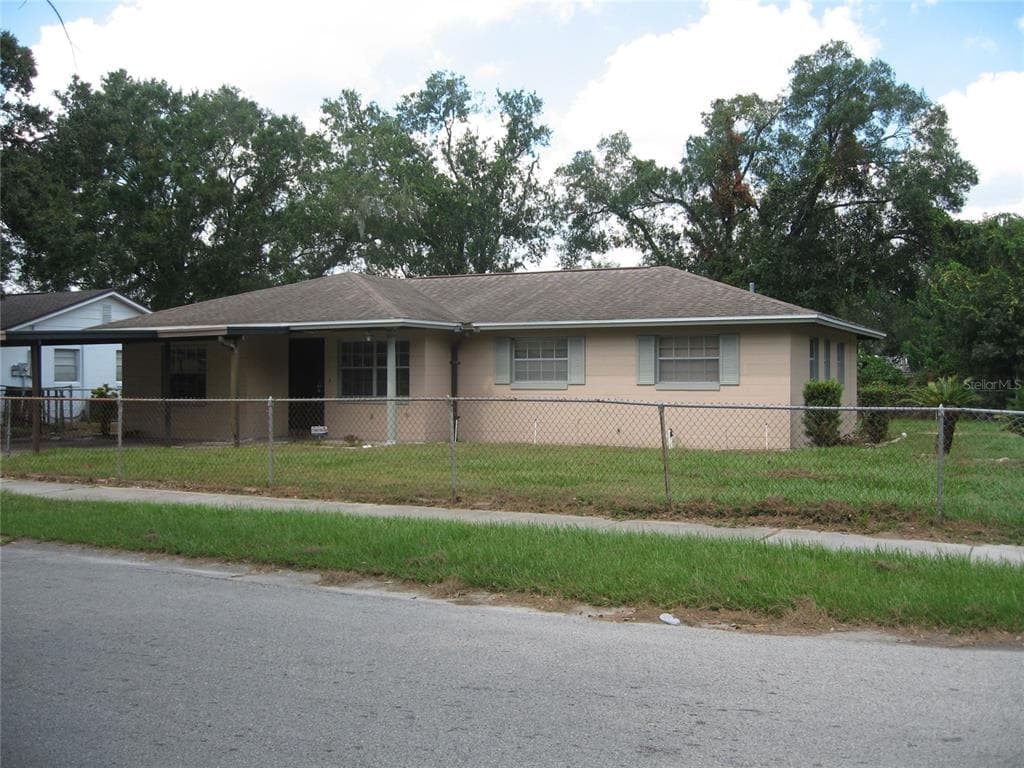 5848 LANGSTON DRIVE TAMPA, FL 33619