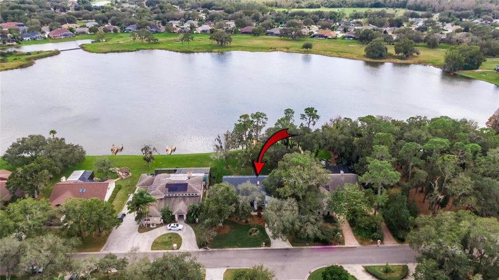 2877 HAMMOCK DRIVE