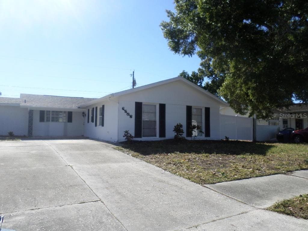 6508 LENORE DRIVE TAMPA, FL 33634