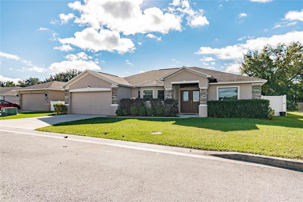 4753 MAGNOLIA PRESERVE AVENUE WINTER HAVEN, FL 33880