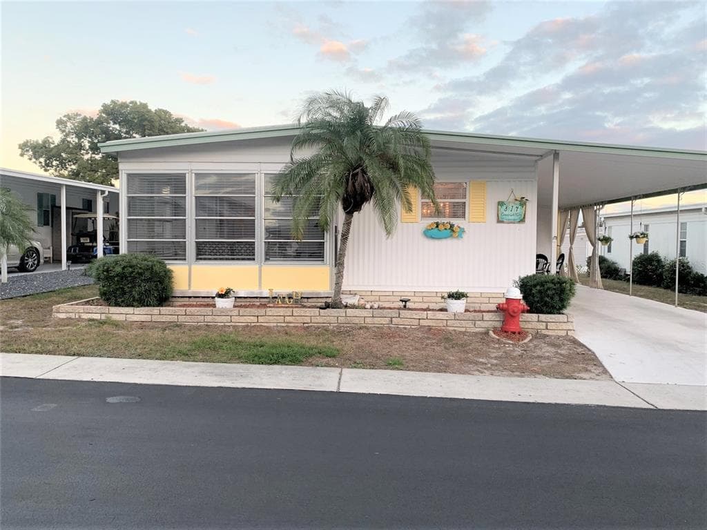 814 COCONUT PALM STREET LARGO, FL 33778