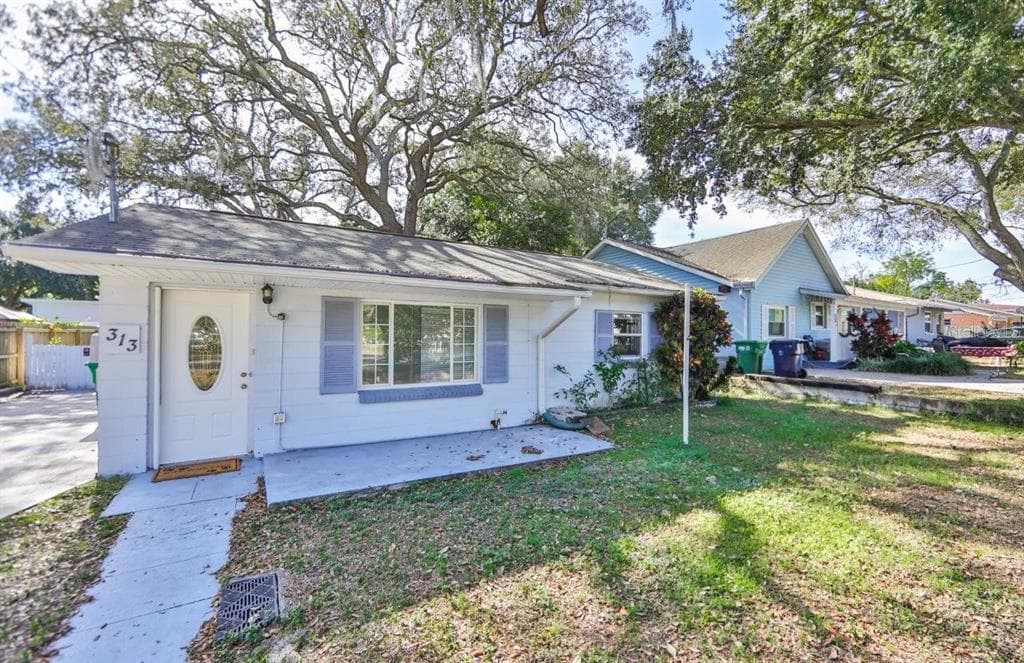 313 E SENECA AVENUE TAMPA, FL 33612