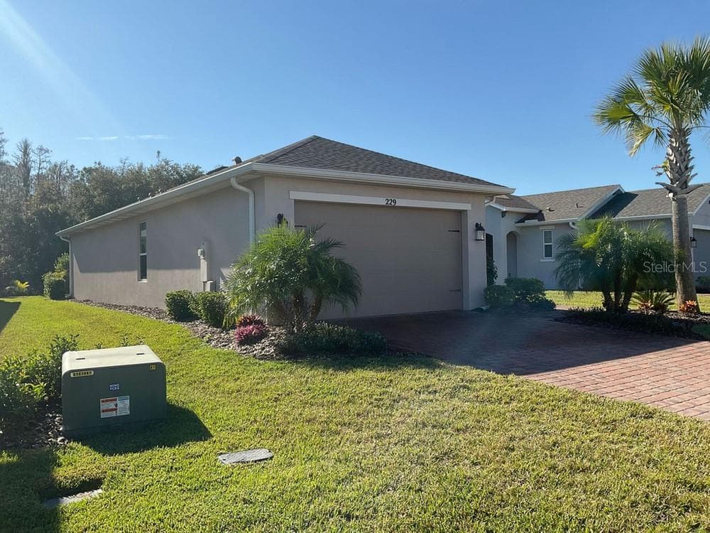 229 VESTRELLA DRIVE POINCIANA, FL 34759