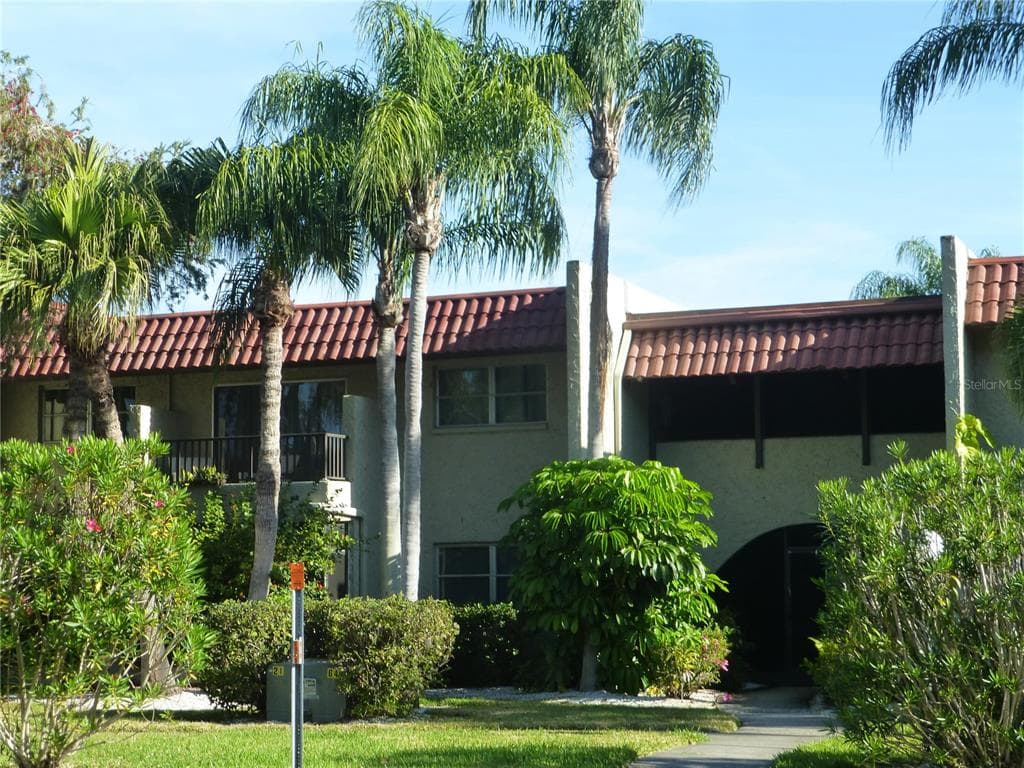 1001 S BAYSHORE BOULEVARD UNIT 103 SAFETY HARBOR, FL 34695