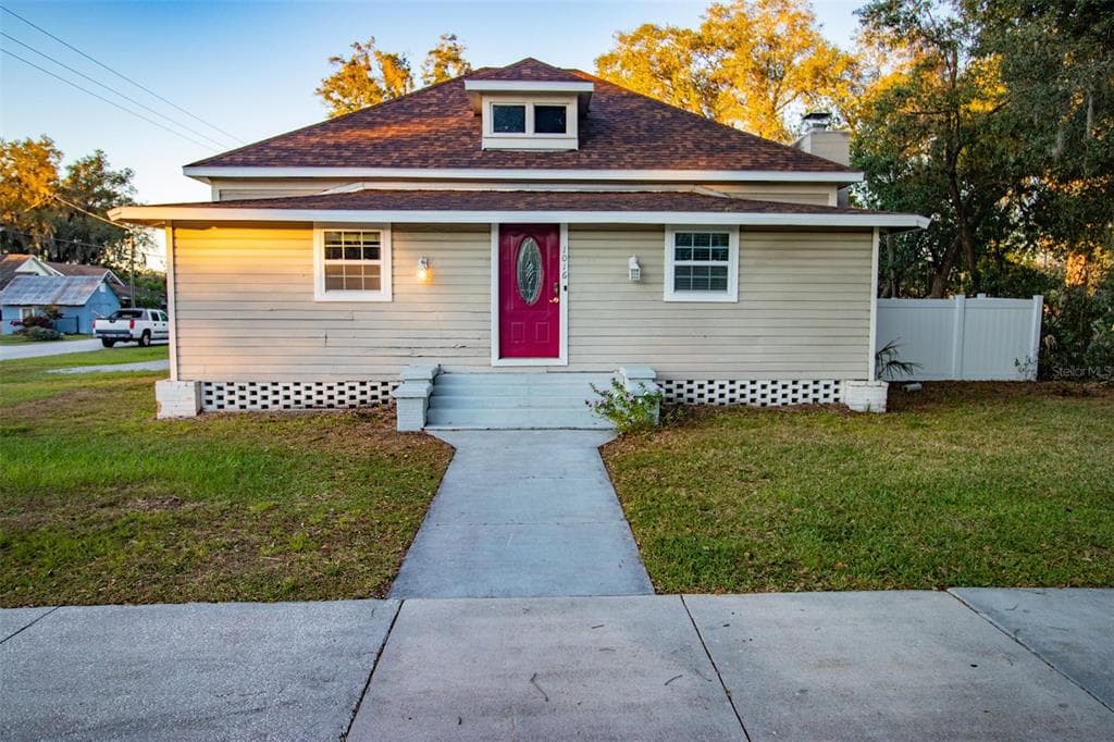 1016 W BAKER STREET PLANT CITY, FL 33563
