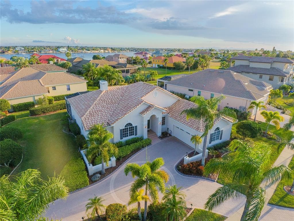 6456 RUBIA CIRCLE