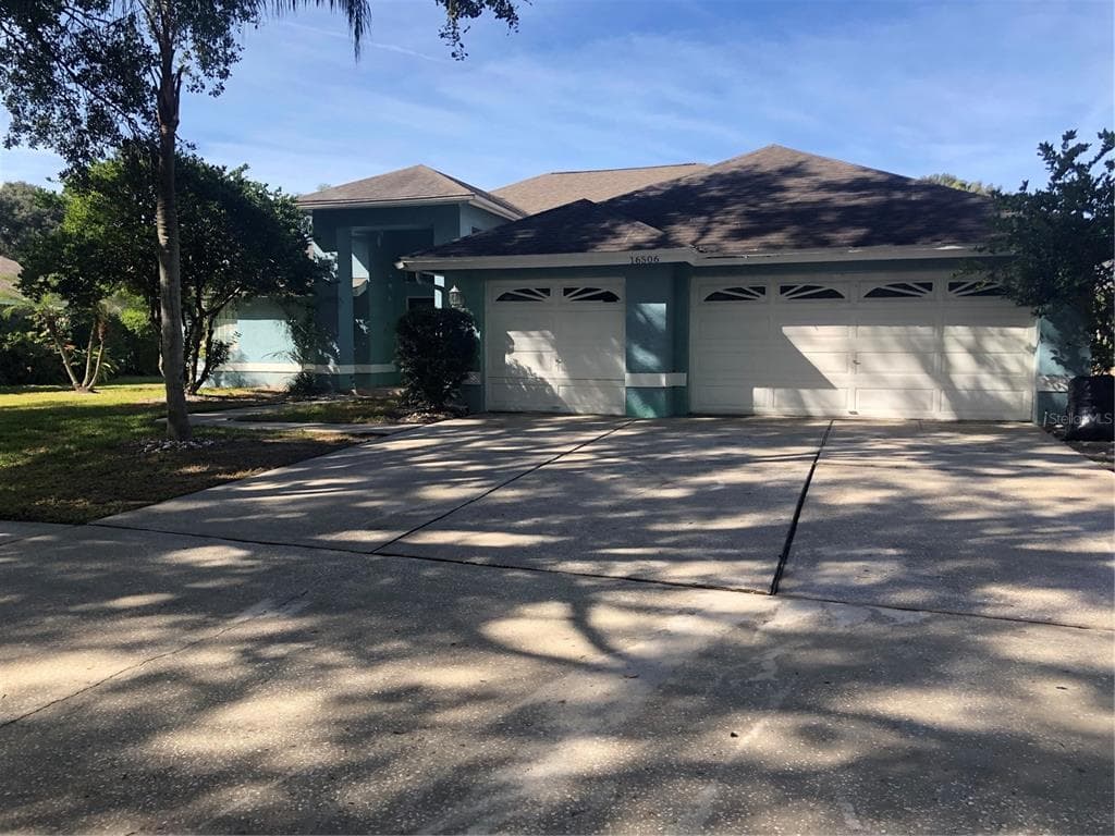 16506 LONGLEAT DRIVE