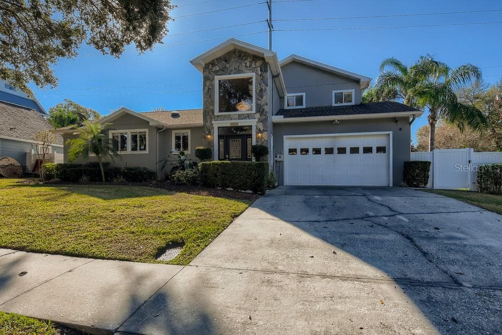 1623 WINDSOR PLACE
