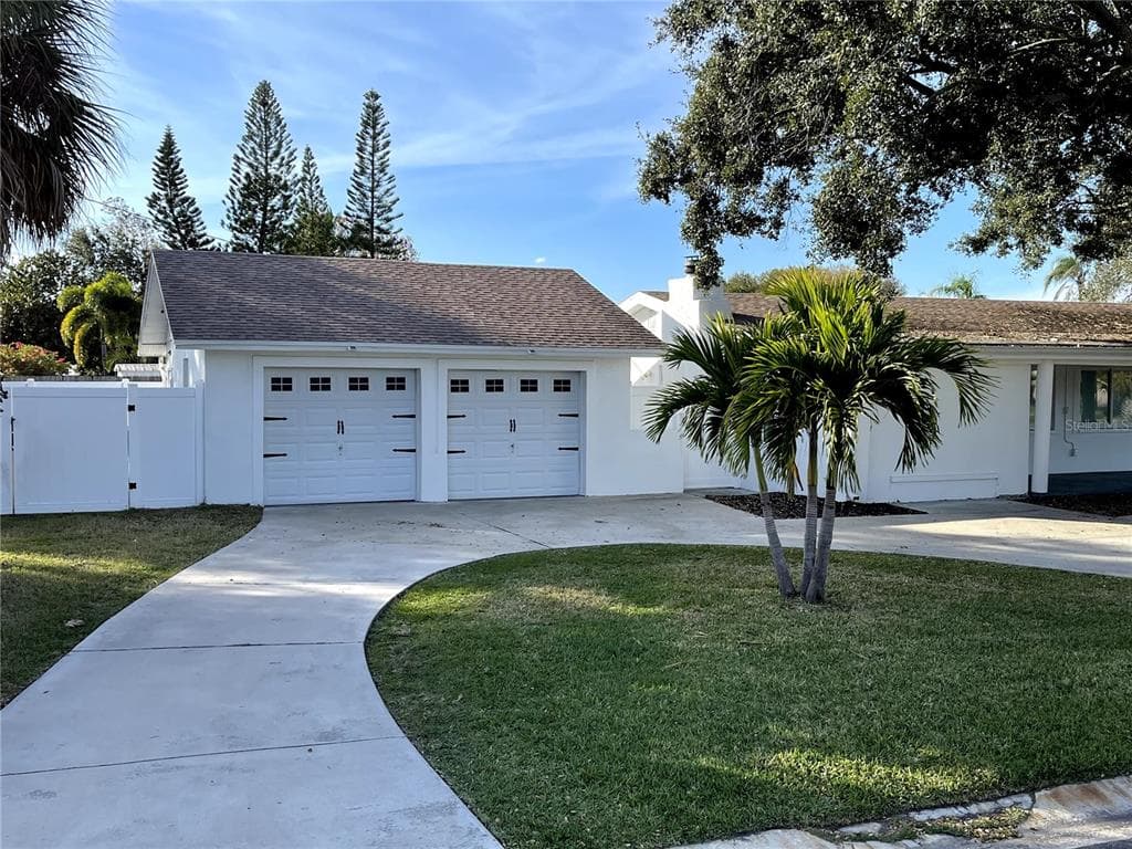 4190 MAPLE STREET NE ST PETERSBURG, FL 33703