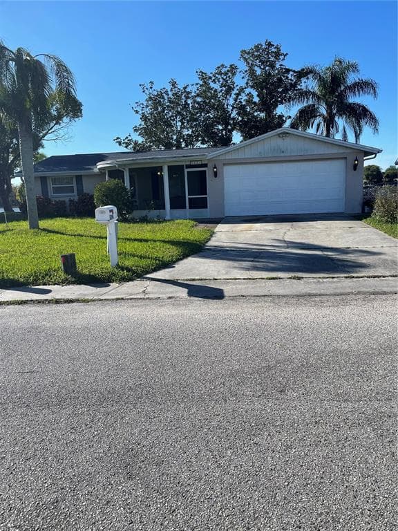 3240 JACKSON DRIVE HOLIDAY, FL 34691