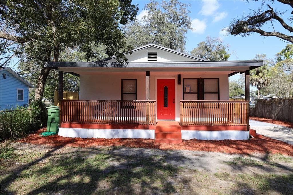 814 E MCEWEN AVENUE TAMPA, FL 33612