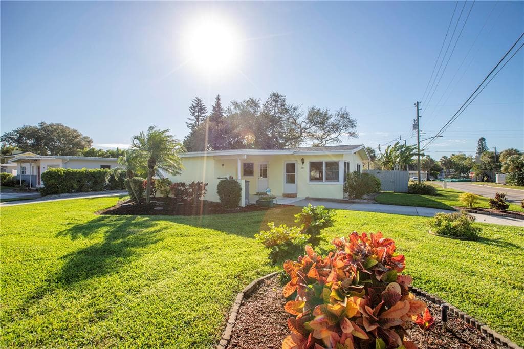 301 41ST AVENUE ST PETE BEACH, FL 33706