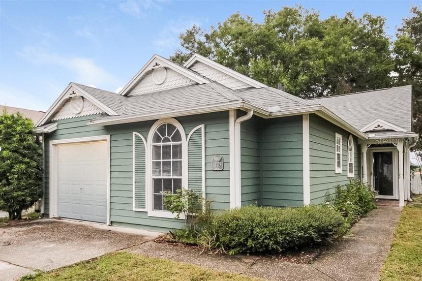 1729 CHATHAM CIRCLE APOPKA, FL 32703