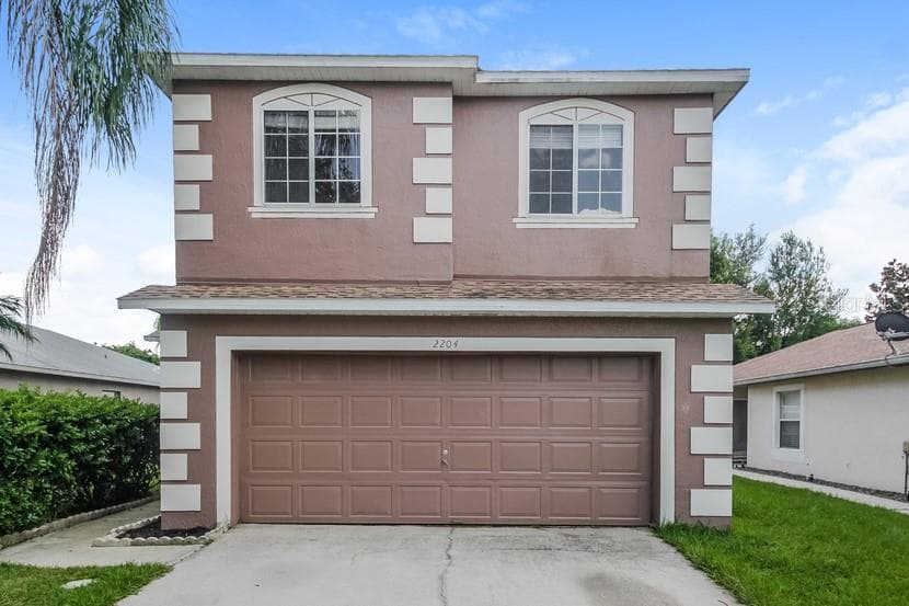 2204 HEATHWOOD CIRCLE ORLANDO, FL 32828