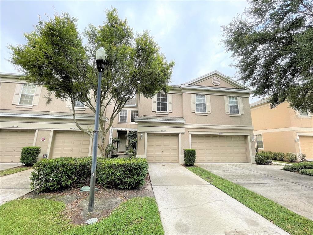 4028 BISMARCK PALM DRIVE TAMPA, FL 33610