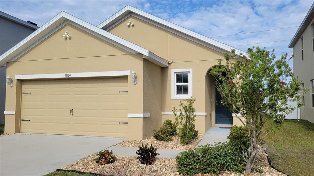 11174 LELAND GROVES DRIVE RIVERVIEW, FL 33579